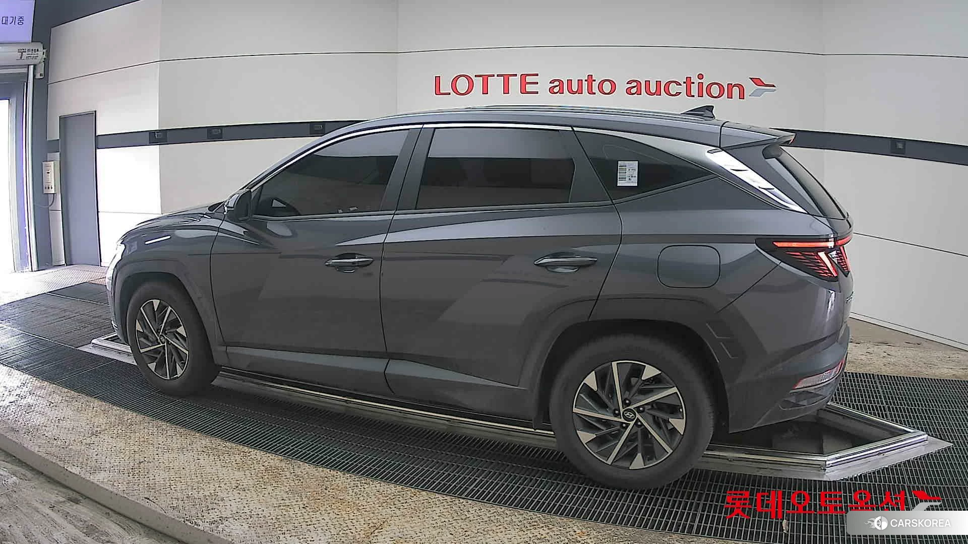 Hyundai Tucson 2023 Titan Grey из Кореи, фото 2