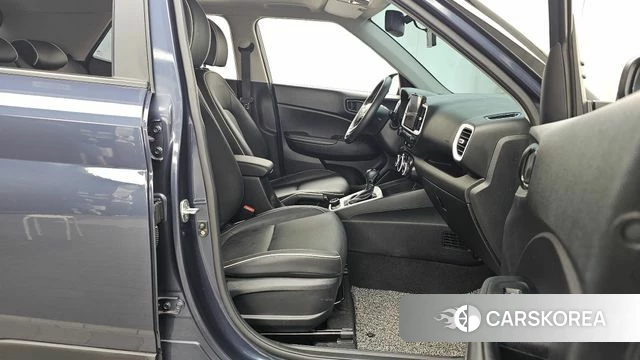Hyundai Venue 2022 Серый из Кореи, фото 2