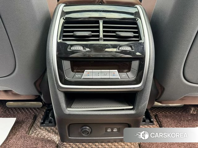 BMW X7 2020 Черный из Китая, фото 2