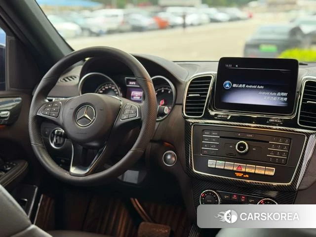 Mercedes-Benz GLE (import) 2018 Черный из Китая, фото 2