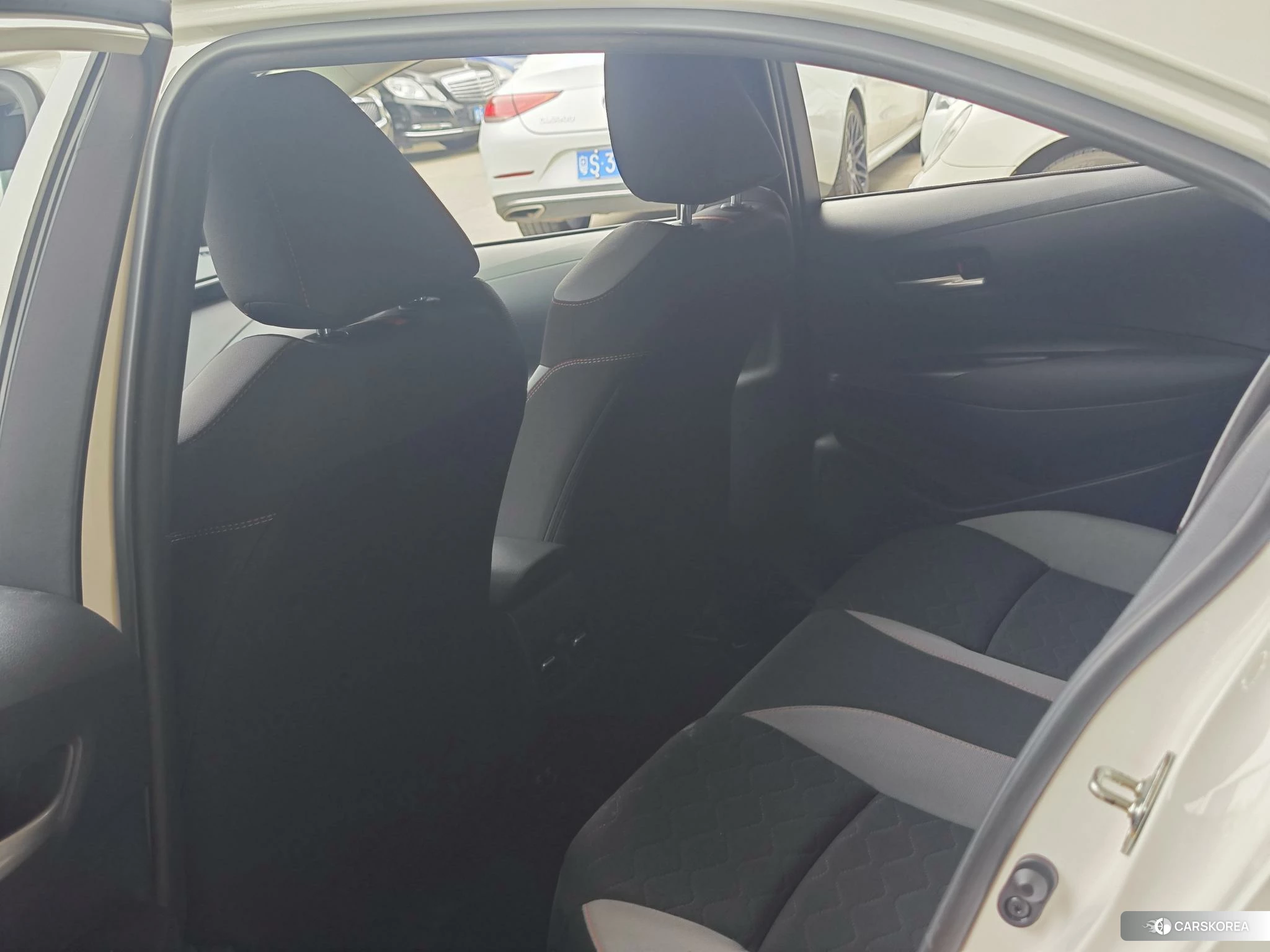 Toyota Corolla 2019 Белый из Китая, фото 2