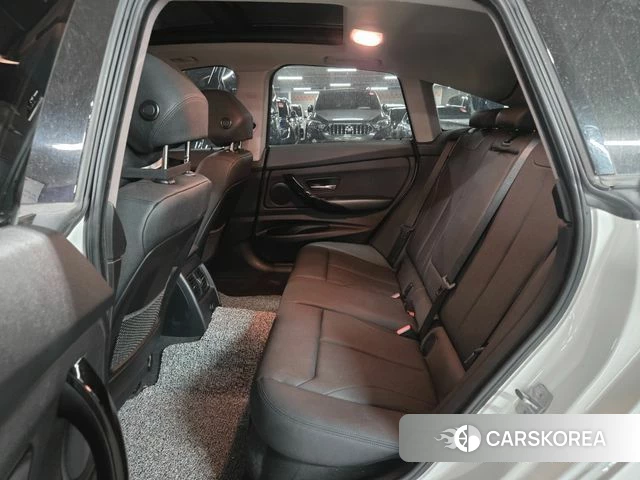 BMW 3 Series GT (F34) 2018 Белый из Кореи, фото 2