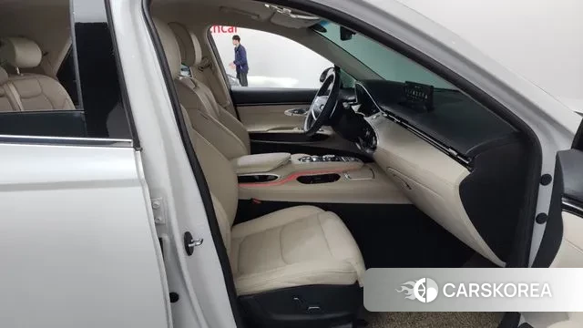 Genesis GV70 2022 Белый из Кореи, фото 2