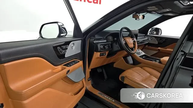 Lincoln Aviator 2nd generation 2021 Черный из Кореи, фото 2