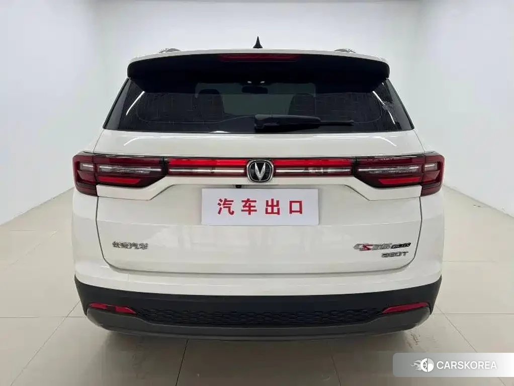 Chang'an CS35PLUS 2023 Белый из Китая, фото 2