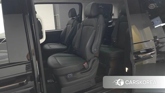 Hyundai Staria 2024 Черный из Кореи, фото 2