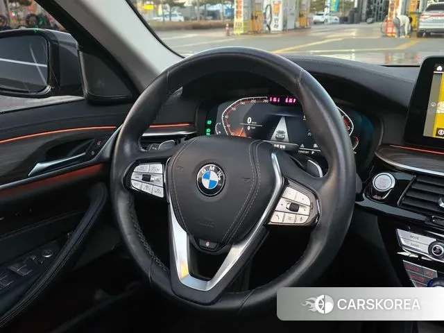 BMW 5 Series (G30) 2022 Серый из Кореи, фото 2