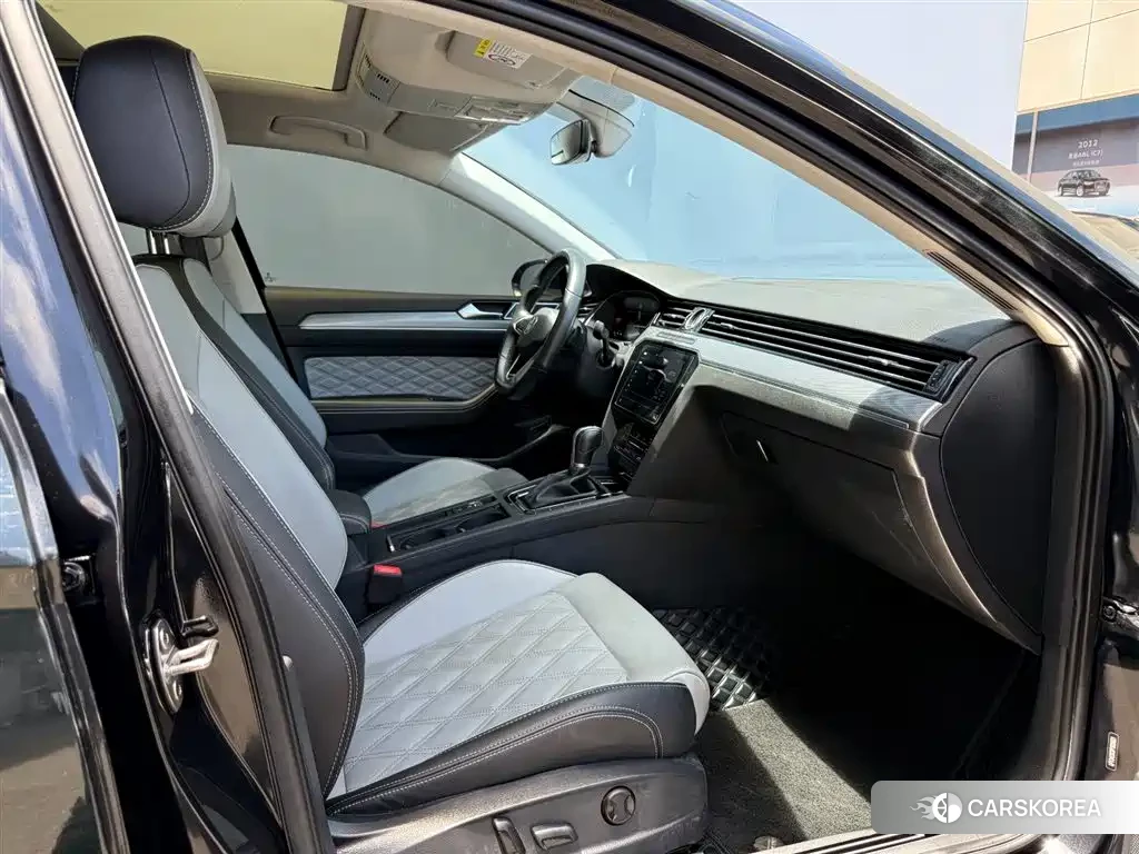 Volkswagen Magotan 2023 Черный из Китая, фото 2