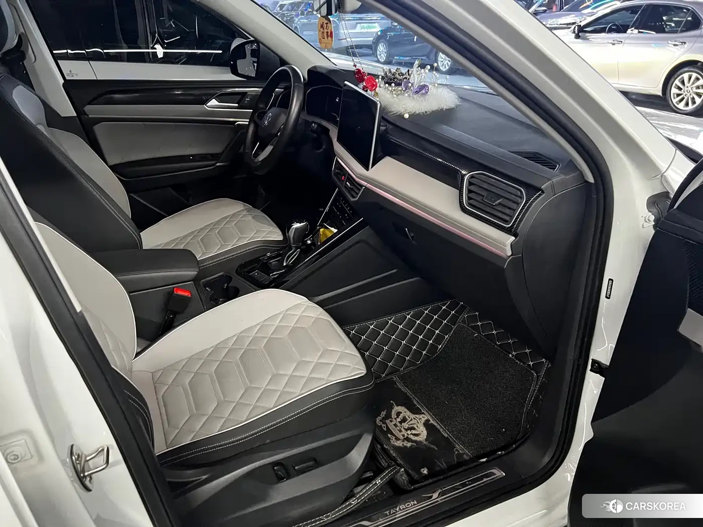 Volkswagen Tayron 2022 Белый из Китая, фото 2