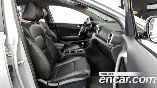 Kia Sportage The Bold 2021 Серебряный из Кореи, фото 2