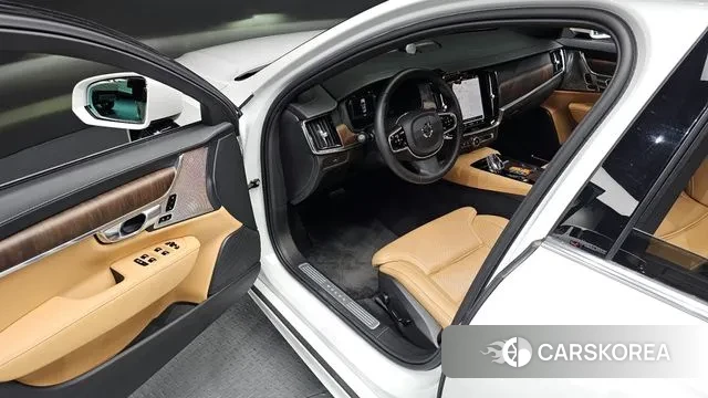 Volvo S90 2023 Белый из Кореи, фото 2