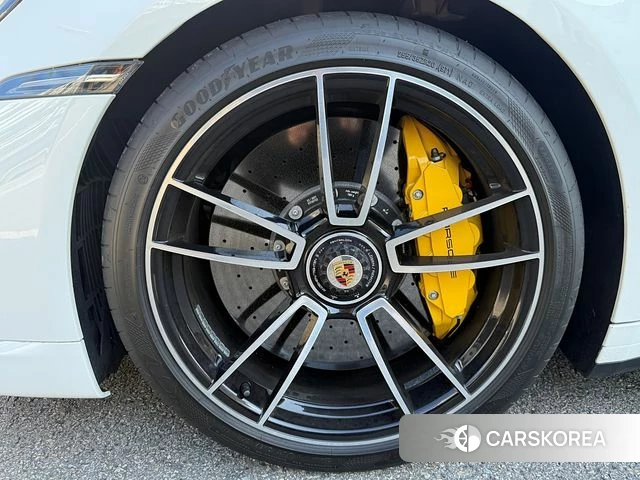 Porsche 911(992) 2021 Белый из Кореи, фото 2