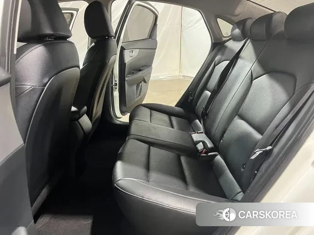 Kia The New K3 2nd generation 2022 Белый из Кореи, фото 2