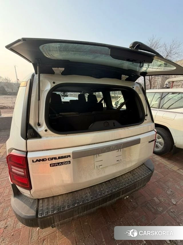 Toyota Prado (imported) 2024 Белый из Китая, фото 2