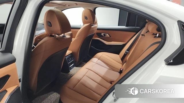 BMW 3 Series (G20) 2025 Белый из Кореи, фото 2