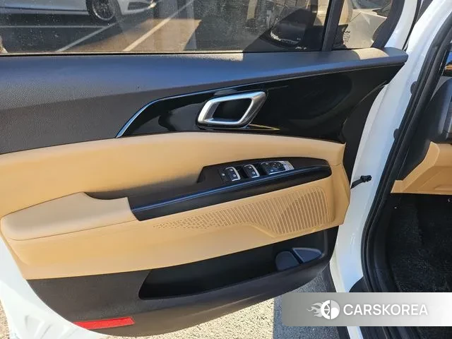 Kia Carnival 4th generation 2023 Белый из Кореи, фото 2