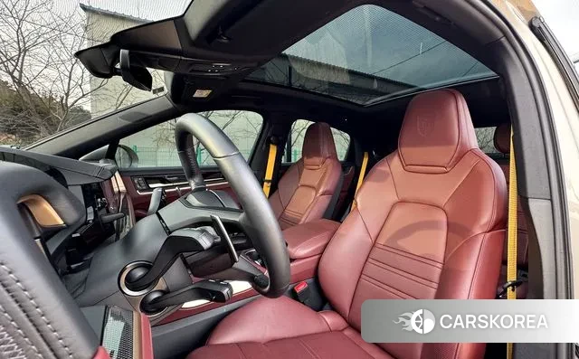 Porsche Cayenne (PO536) 2024 Белый из Кореи, фото 2