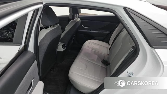 Hyundai Avante (CN7) 2022 Белый из Кореи, фото 2