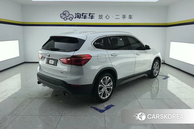 BMW X1 2018 Белый из Китая, фото 2