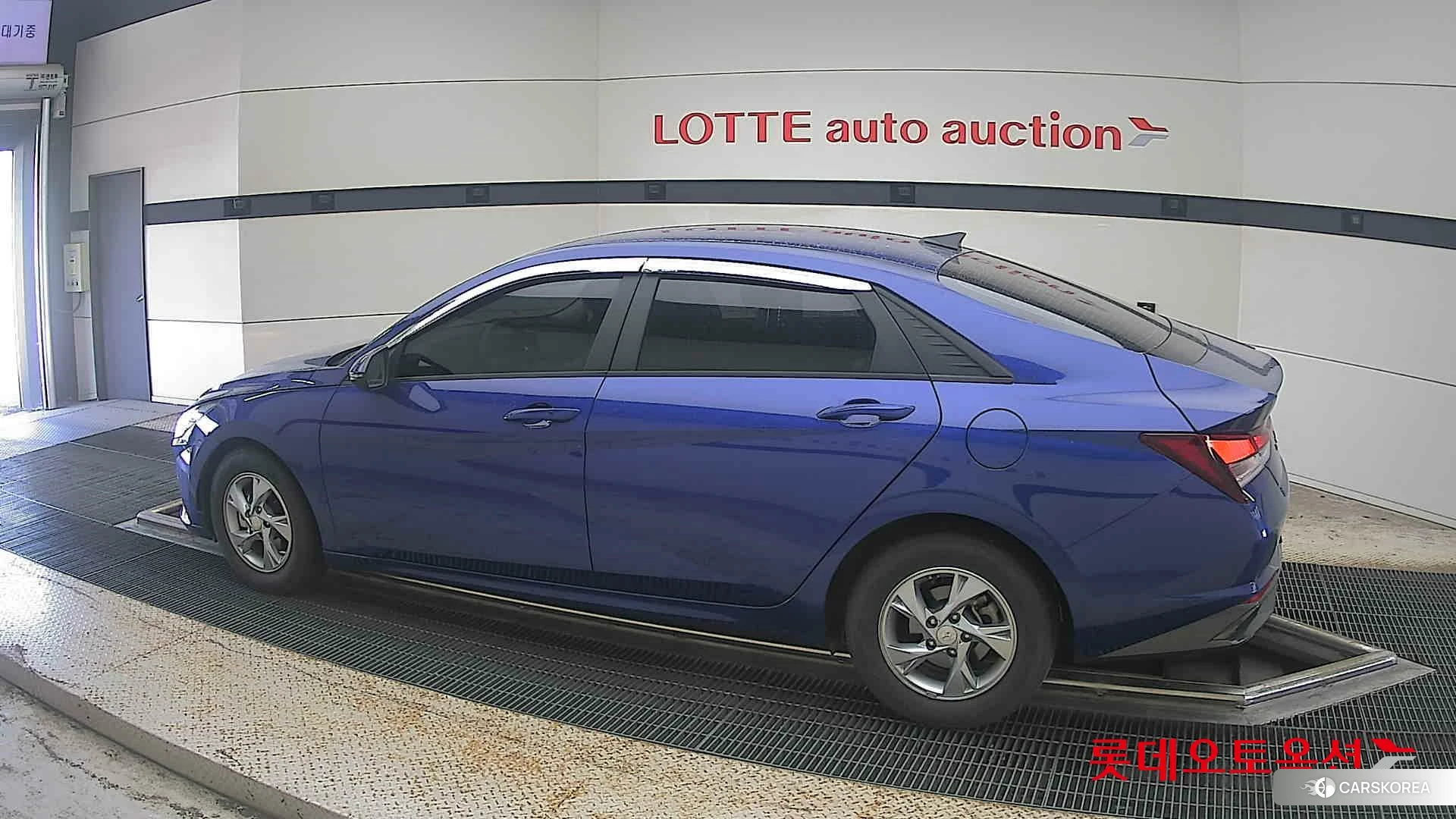 Hyundai Avante 2021 Intense Blue из Кореи, фото 2