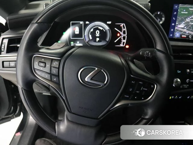 Lexus ES300h 7th generation 2025 Черный из Кореи, фото 2