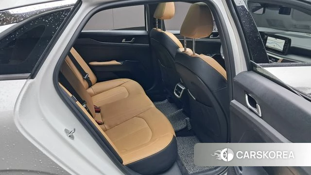 Kia K5 3rd generation 2023 Белый из Кореи, фото 2