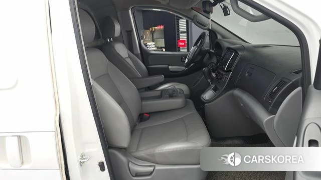 Hyundai The New Grand Starex 2021 Белый из Кореи, фото 2