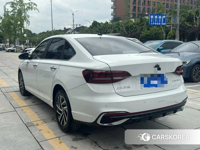 Volkswagen Lavida 2024 Белый из Китая, фото 2