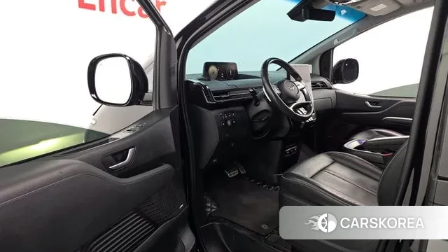 Hyundai Staria 2021 Черный из Кореи, фото 2