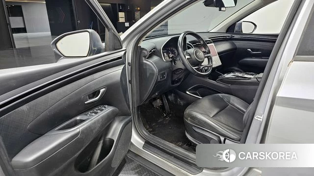 Hyundai Tucson (NX4) 2021 Серебряный из Кореи, фото 2