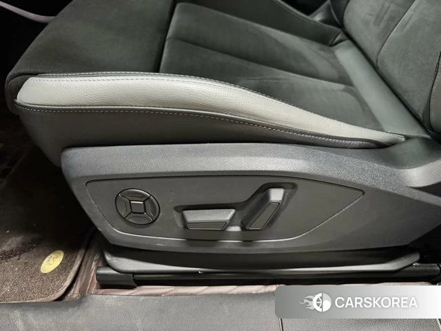 Audi Q3 2022 Белый из Китая, фото 2