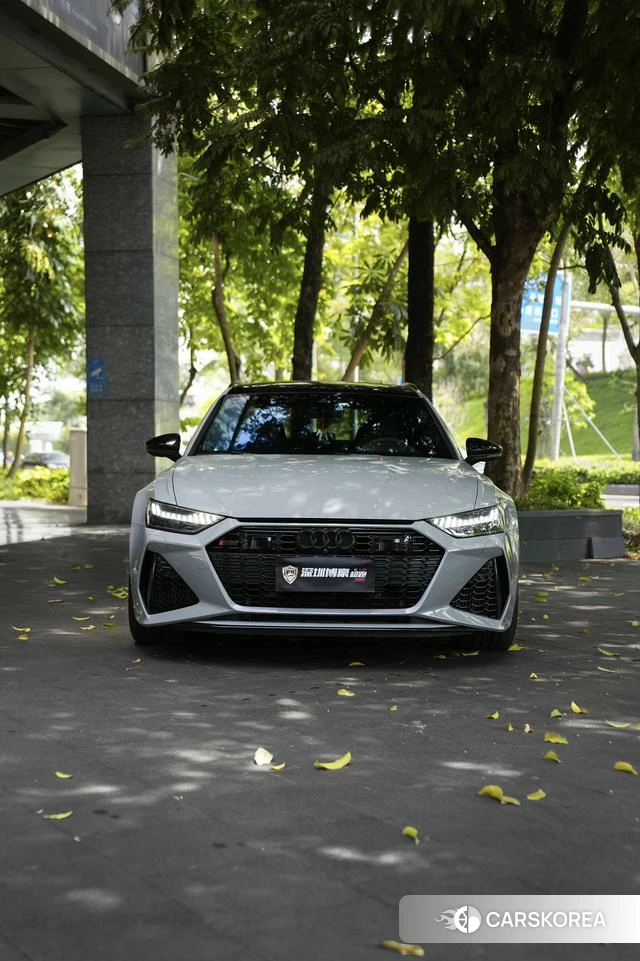 Audi RS 6 2021 Серебристо-серый из Китая, фото 2