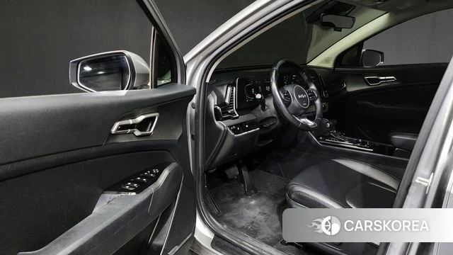 Kia Sportage 5th Generation 2021 Серебристо-серый из Кореи, фото 2