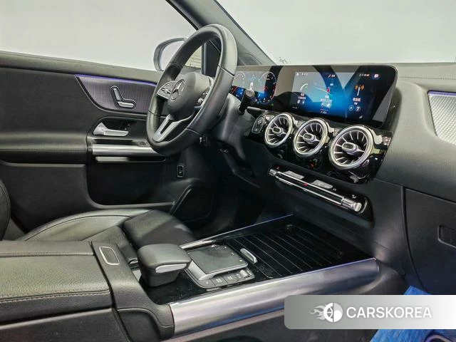 Mercedes-Benz GLA 2021 Белый из Китая, фото 2