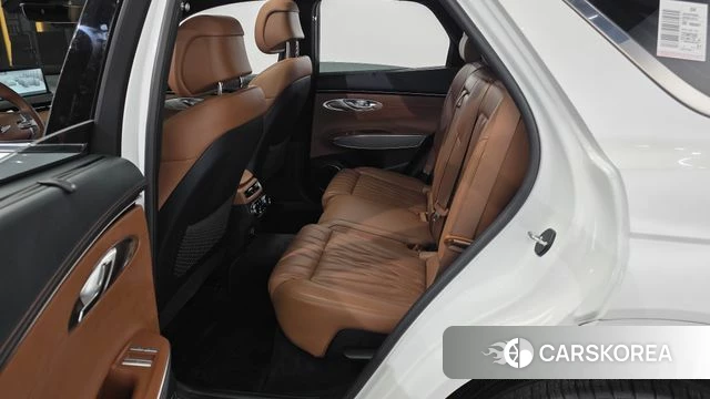 Genesis GV70 2024 Белый из Кореи, фото 2