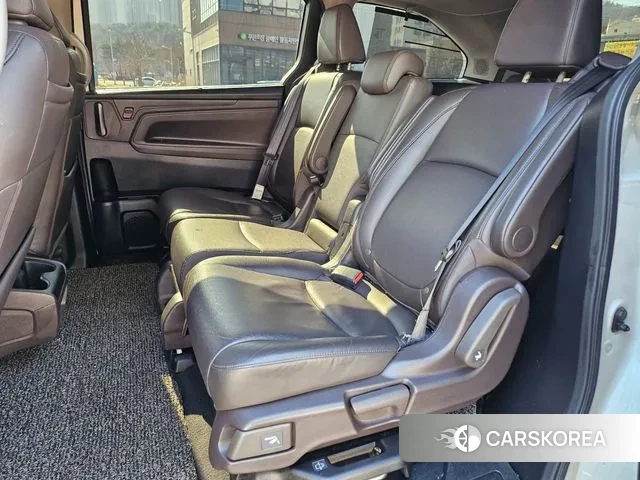 Honda Odyssey 2018 Белый из Кореи, фото 2
