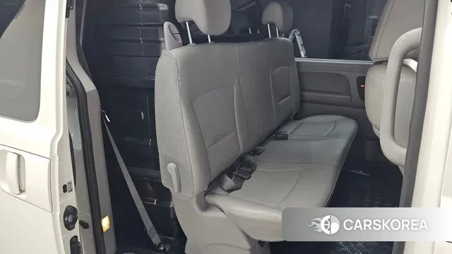 Hyundai The New Grand Starex 2019 Белый из Кореи, фото 2