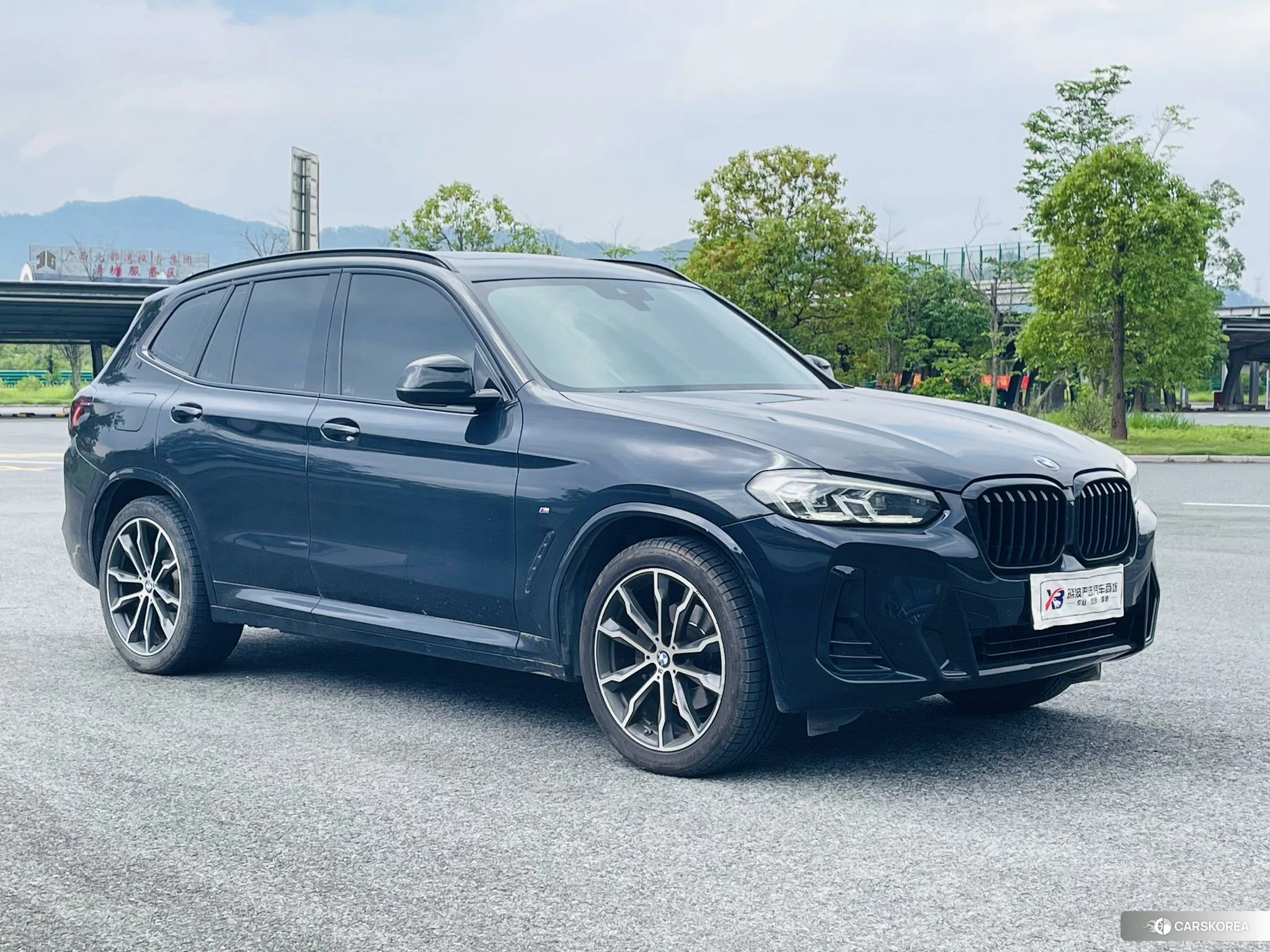 BMW X3 2021 Черный из Китая, фото 2