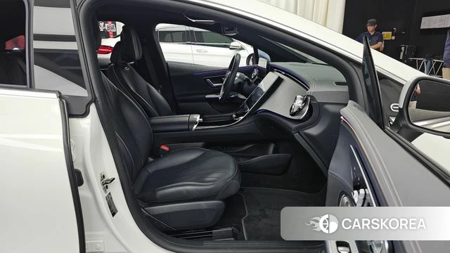 Mercedes-Benz EQE V295 2023 Белый из Кореи, фото 2