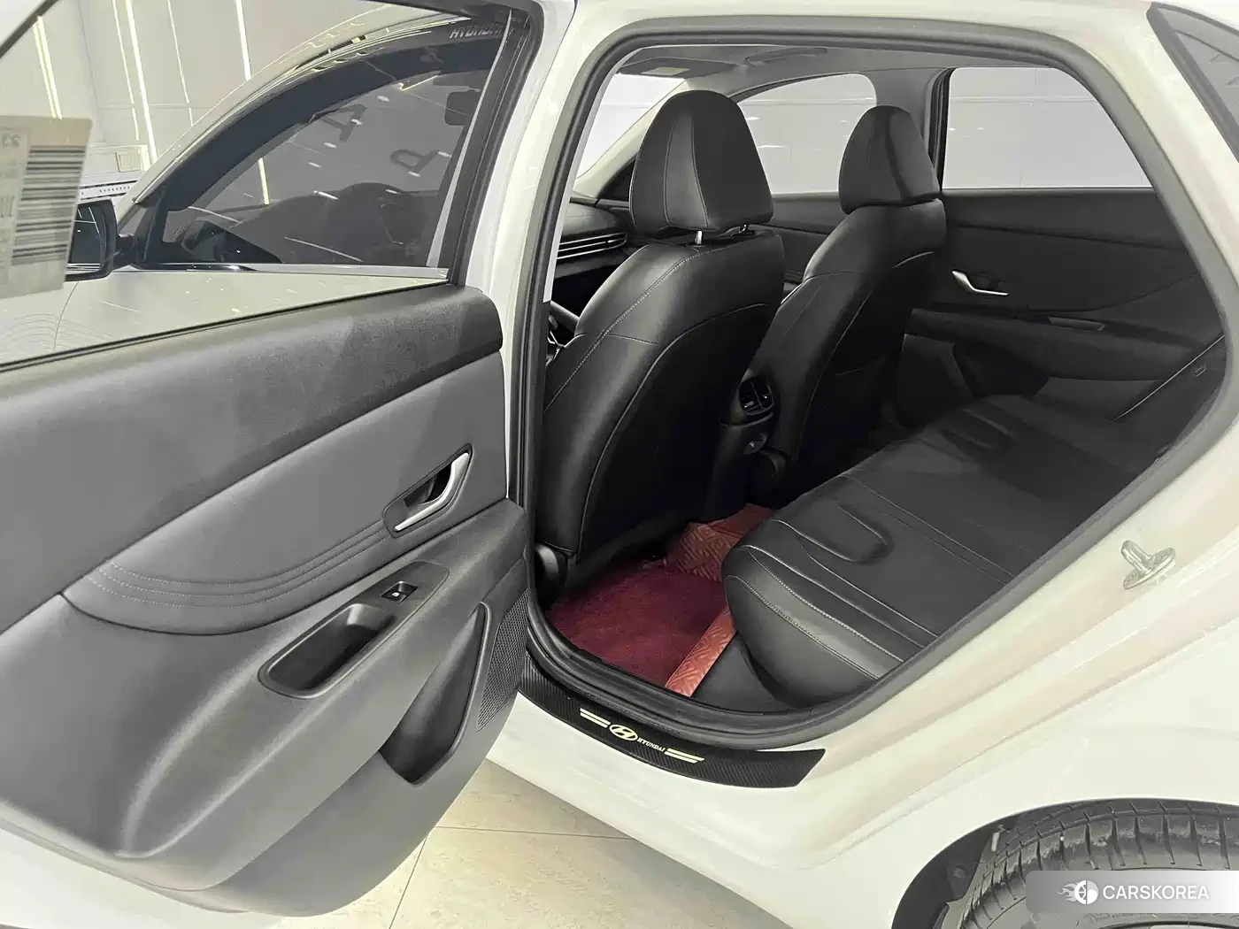 Hyundai Elantra 2024 Белый из Китая, фото 2