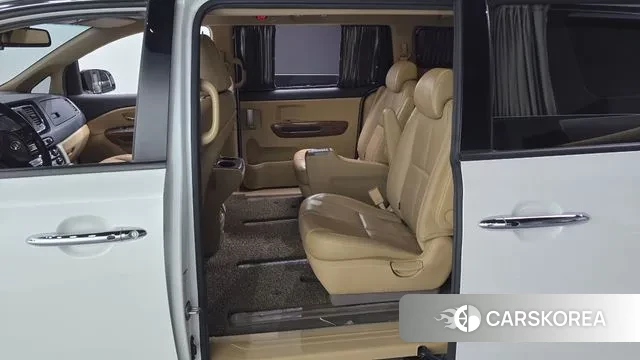 Kia All New Carnival 2018 Белый из Кореи, фото 2