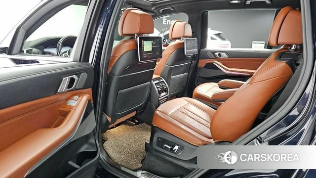BMW X7 (G07) 2021 Черный из Кореи, фото 2