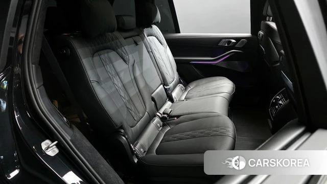 BMW X7 (G07) 2025 Черный из Кореи, фото 2