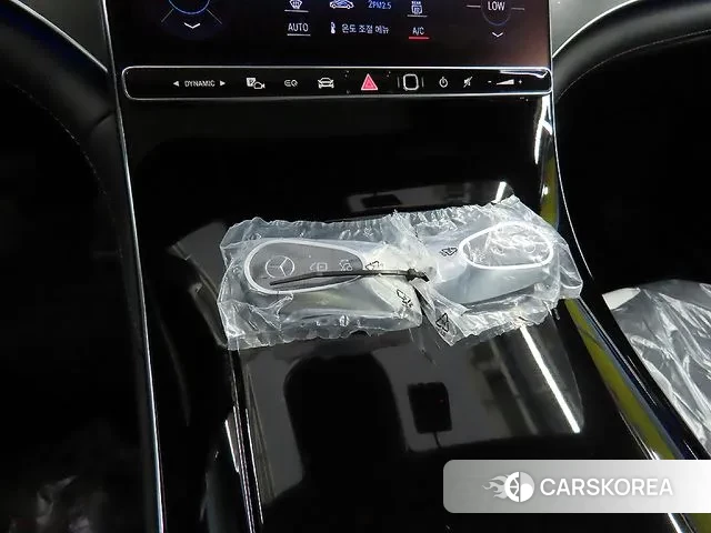 Mercedes-Benz EQE V295 2024 Белый из Кореи, фото 2