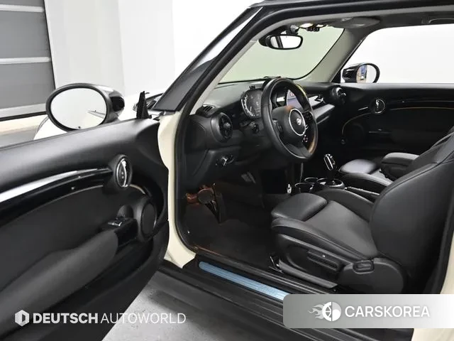 Mini Cooper 2021 Белый из Кореи, фото 2