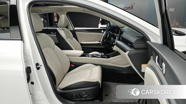 Kia The New K5 Hybrid 3rd generation 2024 Белый из Кореи, фото 2