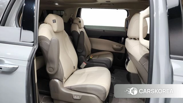 Kia The New Carnival 4th Generation 2024 Серебристо-серый из Кореи, фото 2