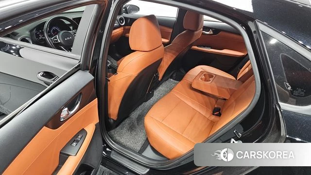 Kia The New K3 2nd generation 2023 Черный из Кореи, фото 2