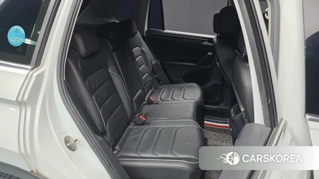 Volkswagen Tiguan second Generation 2020 Белый из Кореи, фото 2