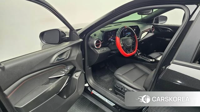 Chevrolet (GM Daewoo) Trax Crossover 2023 Черный из Кореи, фото 2